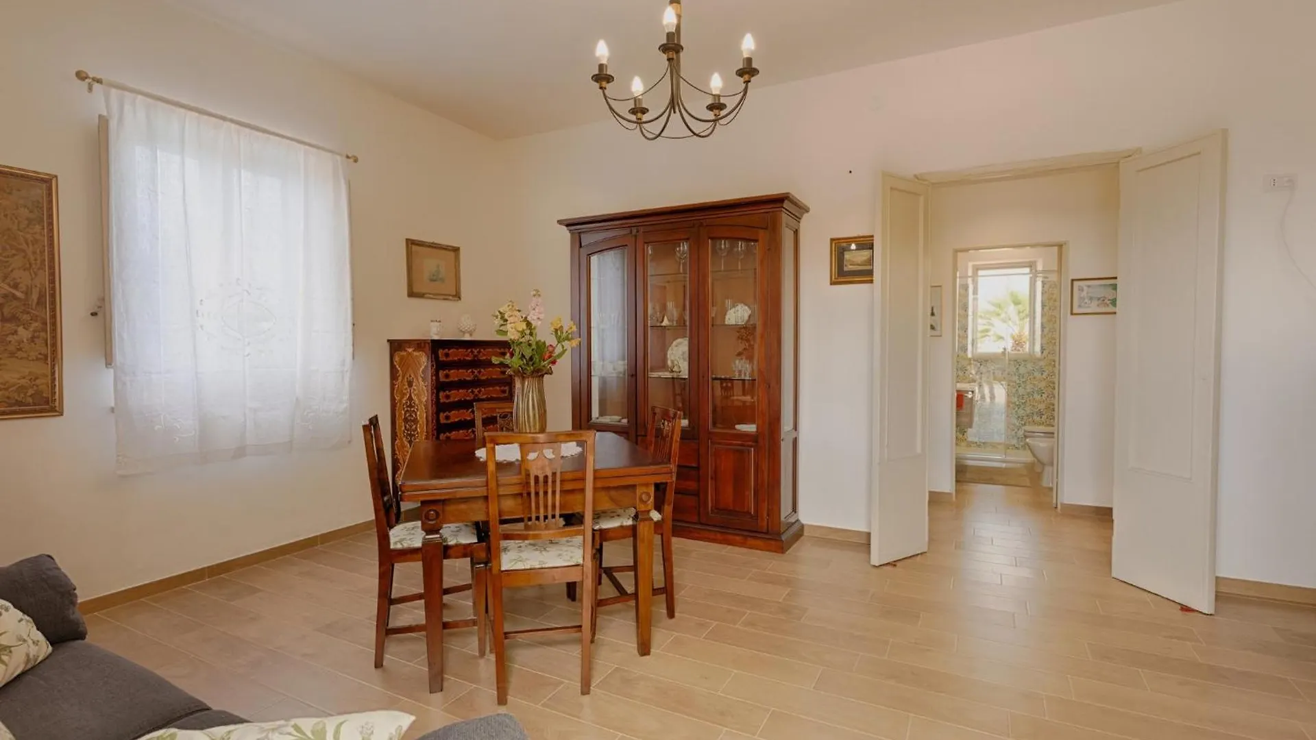 Dreamy Apartment With Veranda, Pool And Parking Rilievo
