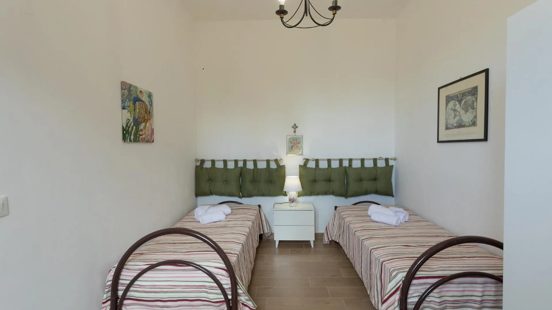Dreamy Apartment With Veranda, Pool And Parking Rilievo Italy