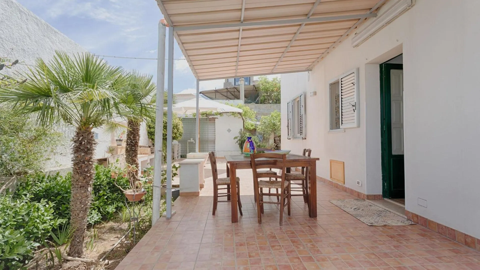 Dreamy Apartment With Veranda, Pool And Parking Rilievo
